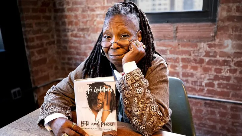 Анасы ұлын жұлқылап жатқанда ұстап алды (порно) Эмбер Ньюман порно видеода