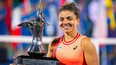 Паолини посетила матч Кубка Италии по футболу и получила в подарок именную майку "Милана", фото - Новости Zakon.kz от 06.02.2025 13:47