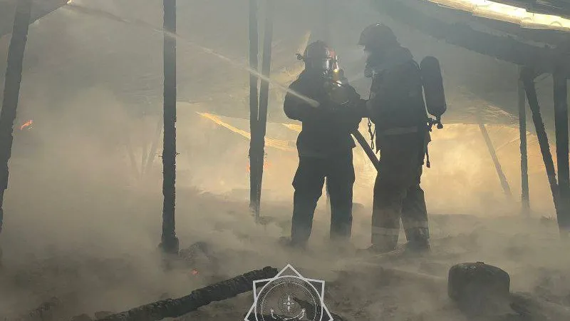 Пожар в новостройке Тараза: огонь охватил площадь в 1000 квадратных метров