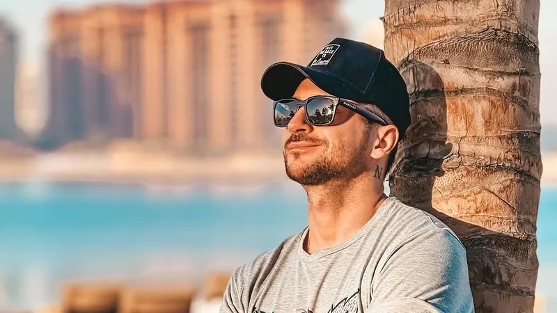 Сергей Лазарев вывез всю семью в Дубай