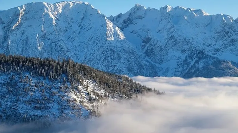 В 16 областях Казахстана на вторник объявили штормовое предупреждение