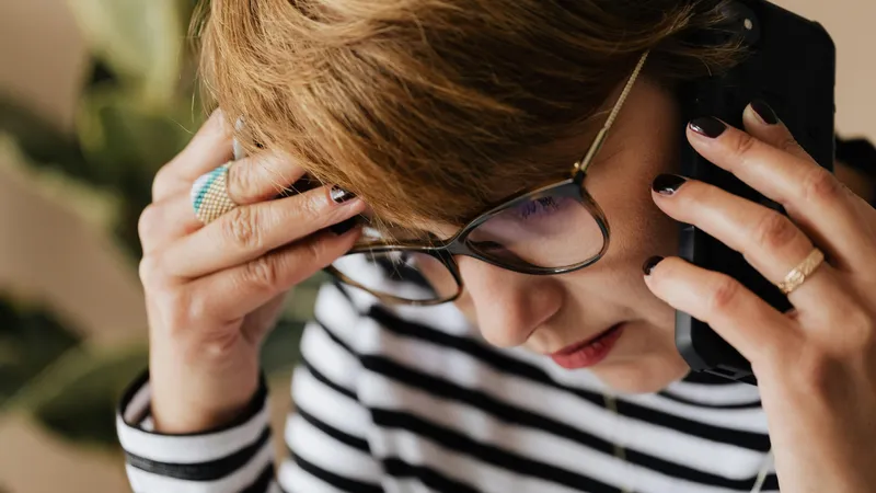 Женщина продала все имущество и отдала 53 млн тенге "главе программы "Болашак" и "сотруднику КНБ"