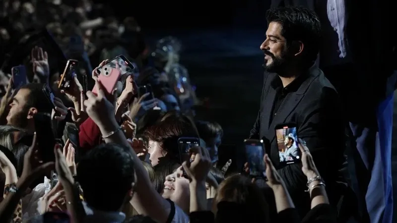 Переполох в Кремлевском дворце устроил Бурак Озчивит