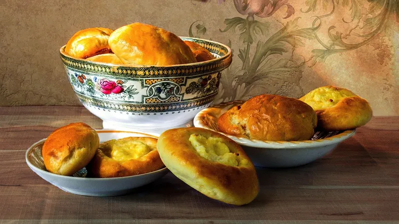 Два человека отравились пирожками с ртутью, купленными в пекарне