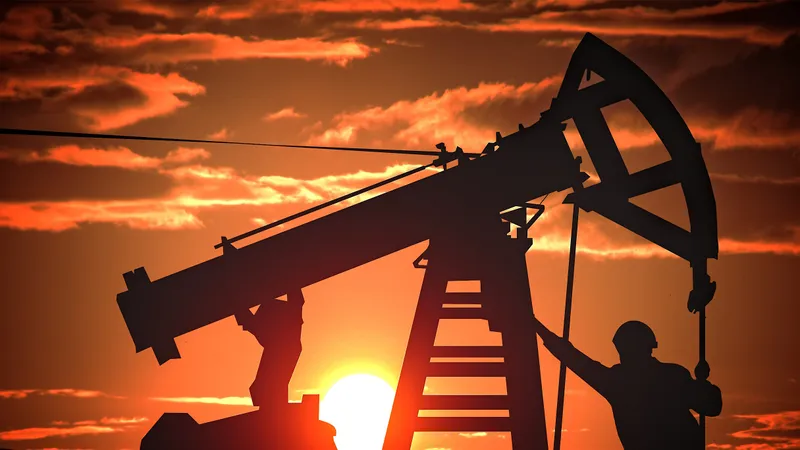 Нефть упала в цене: что повлияло на снижение котировок