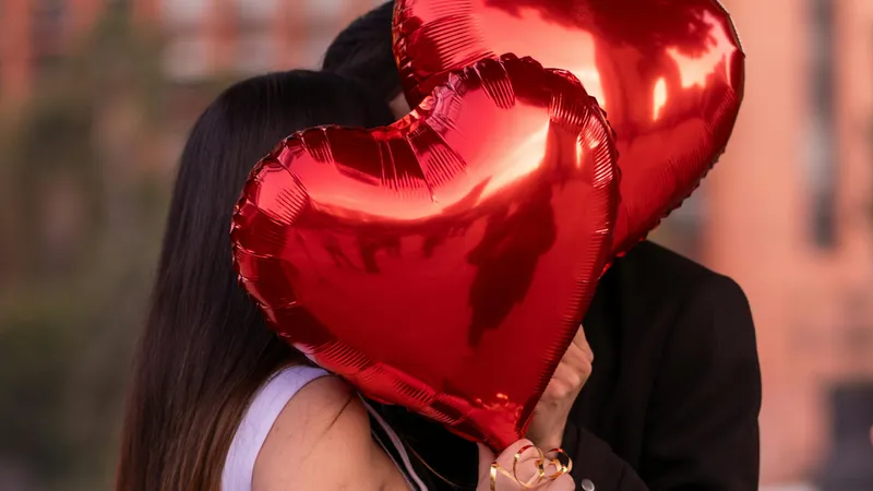 Наш или не наш: история Дня святого Валентина и отношение к нему казахстанцев