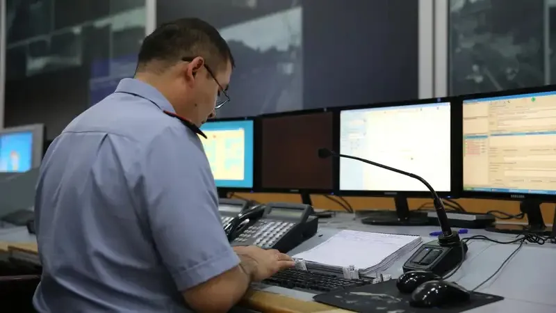 Людей экстренно эвакуировали из торгового центра в Таразе