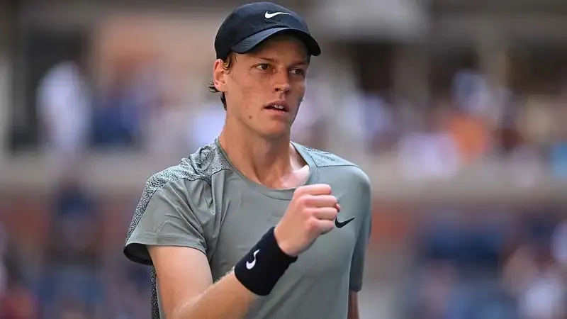 Первая ракетка мира Янник Синнер отстранен от турниров на три месяца