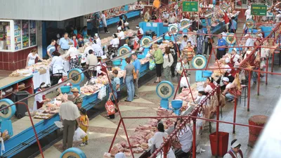 Зеленый базар, продукты питания, торговля, базар, рынок, мясной цех, мясо, разделка мяса, цены на мясо, мясная продукция, стоимость мяса, мясной отдел, цена мяса, фото - Новости Zakon.kz от 17.03.2025 11:40