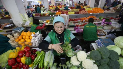 Зеленый базар, базар, рынок, продукты питания, овощи, фрукты, овощной отдел, фруктовый отдел, цены на овощи, цены на фрукты, сурет - Zakon.kz жаңалық 22.01.2026 16:31