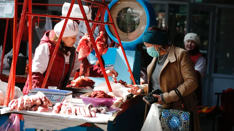 Более 200 предпринимателей привлекли к ответственности в Шымкенте за высокие цены