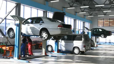 Технический осмотр машины, технический осмотр автомобиля, техосмотр, техосмотр машины, техосмотр автомобиля, ремонт машины, ремонт автомобиля, СТО, работники СТО, плановое техническое обслуживание, поломка автомобиля , фото - Новости Zakon.kz от 22.01.2026 11:03