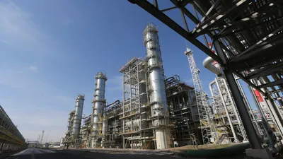 НПЗ, нефтеперерабатывающий завод, переработка сырой нефти, нефть, фото - Новости Zakon.kz от 22.04.2026 10:01