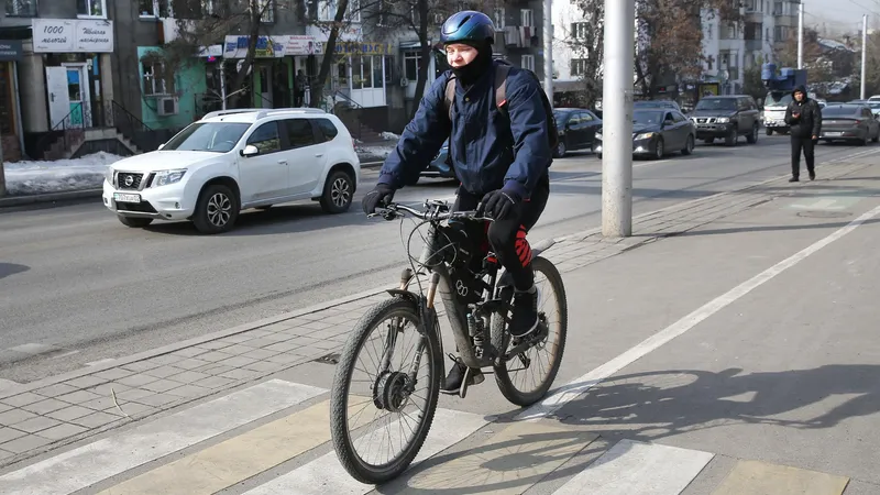 Еще более 20 км велодорожек появится в Алматы: где они будут