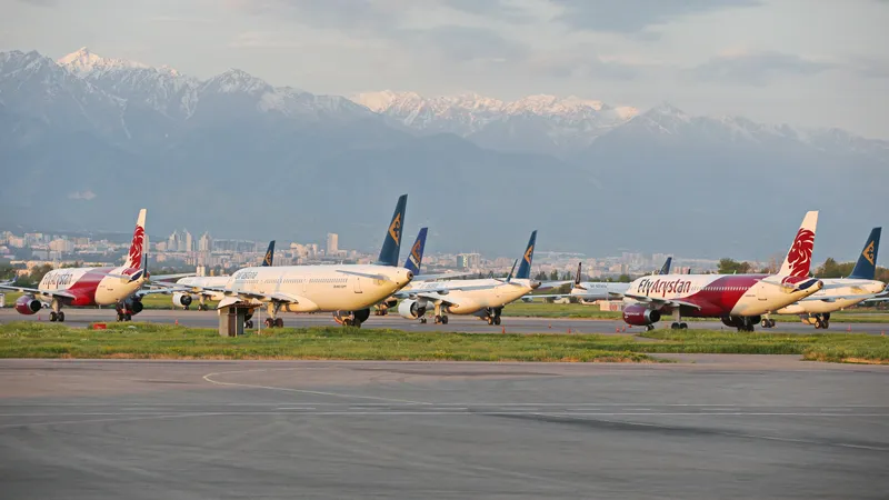 Пассажиров Air Astana и FlyArystan просят сохранять спокойствие
