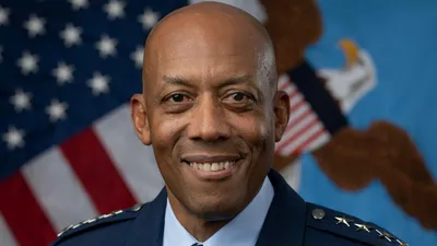 Трамп уволил Чарльза Брауна, фото - Новости Zakon.kz от 22.02.2025 10:17