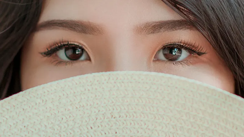 Какой самый редкий цвет глаз в мире