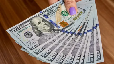 Обмен валют, обмен валюты, обмен денег, обменный курс, валюта, обменник, обменники, обменный пункт, доллары, доллар, курс доллара, курс доллара к тенге, повышение курса доллара, повышение доллара, сурет - Zakon.kz жаңалық 17.10.2025 15:44