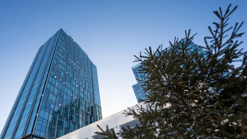 Монеты с египетскими богами выпускает Нацбанк Казахстана