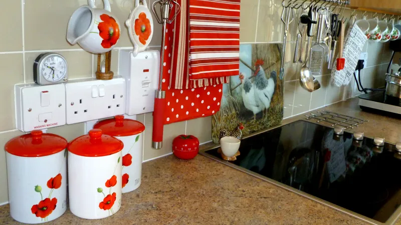 Какие предметы на кухне нужно дезинфицировать чаще всего