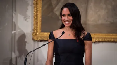 Меган Маркл повторила образ принцессы Дианы и нарвалась на критику, фото - Новости Zakon.kz от 26.02.2025 14:46