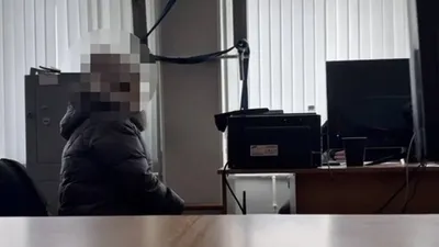 пенсионерка едва не отдала мошенникам 1 миллион тенге, фото - Новости Zakon.kz от 28.02.2025 21:41