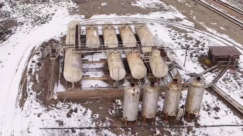 Незаконно вывезли бензин почти на 16 млрд тенге: трое казахстанцев объявлены в межгосударственный розыск