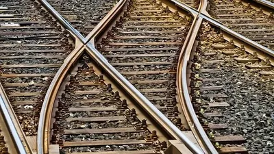 Повышение тарифов на грузовые перевозки прокомментировал политолог, фото - Новости Zakon.kz от 28.02.2025 18:34