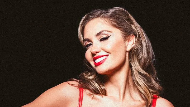 Вскрылись детали тайного романа Агаты Муцениеце с женатым бизнесменом