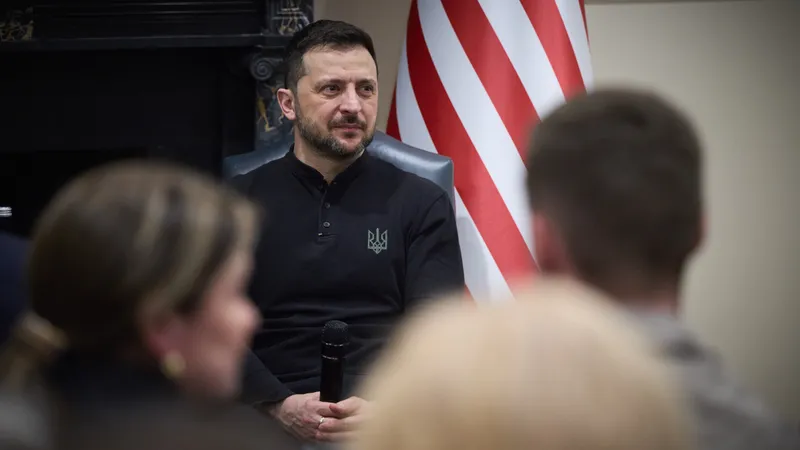 Стармер планирует принять Зеленского в Лондоне