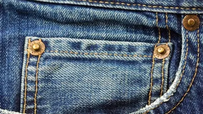 Магнус Карлсен продал на аукционе свои джинсы, фото - Новости Zakon.kz от 02.03.2025 08:15