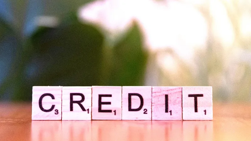 надпись кредит, фото - Новости Zakon.kz от 04.03.2025 10:36