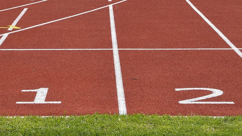 В США спортсменка ударила соперницу по голове эстафетной палочкой