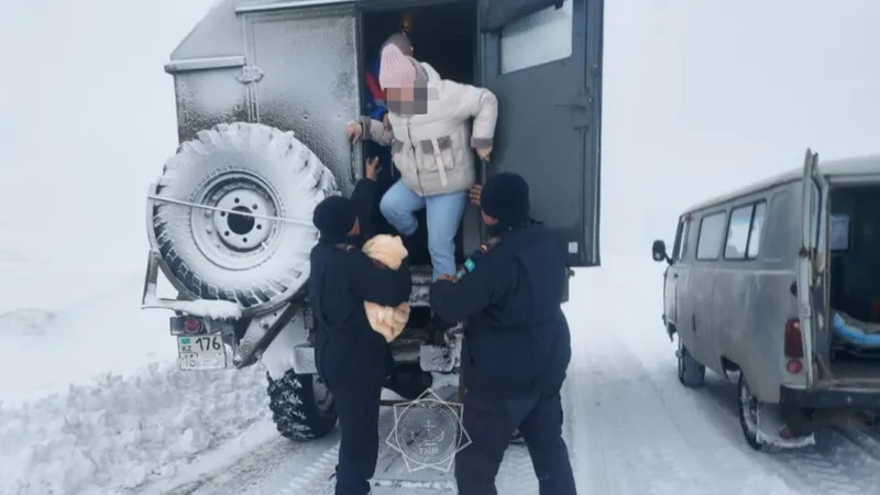 Спасатели помогли роженице добраться до врачей в ВКО