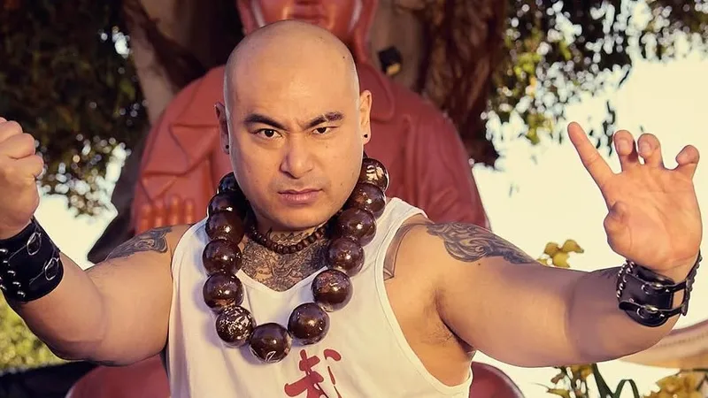 Каскадеры выпустили фильм "Шаолиньские мстители"