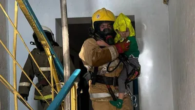 пожар, Тараз, задымление подъзда, фото - Новости Zakon.kz от 17.03.2025 19:01