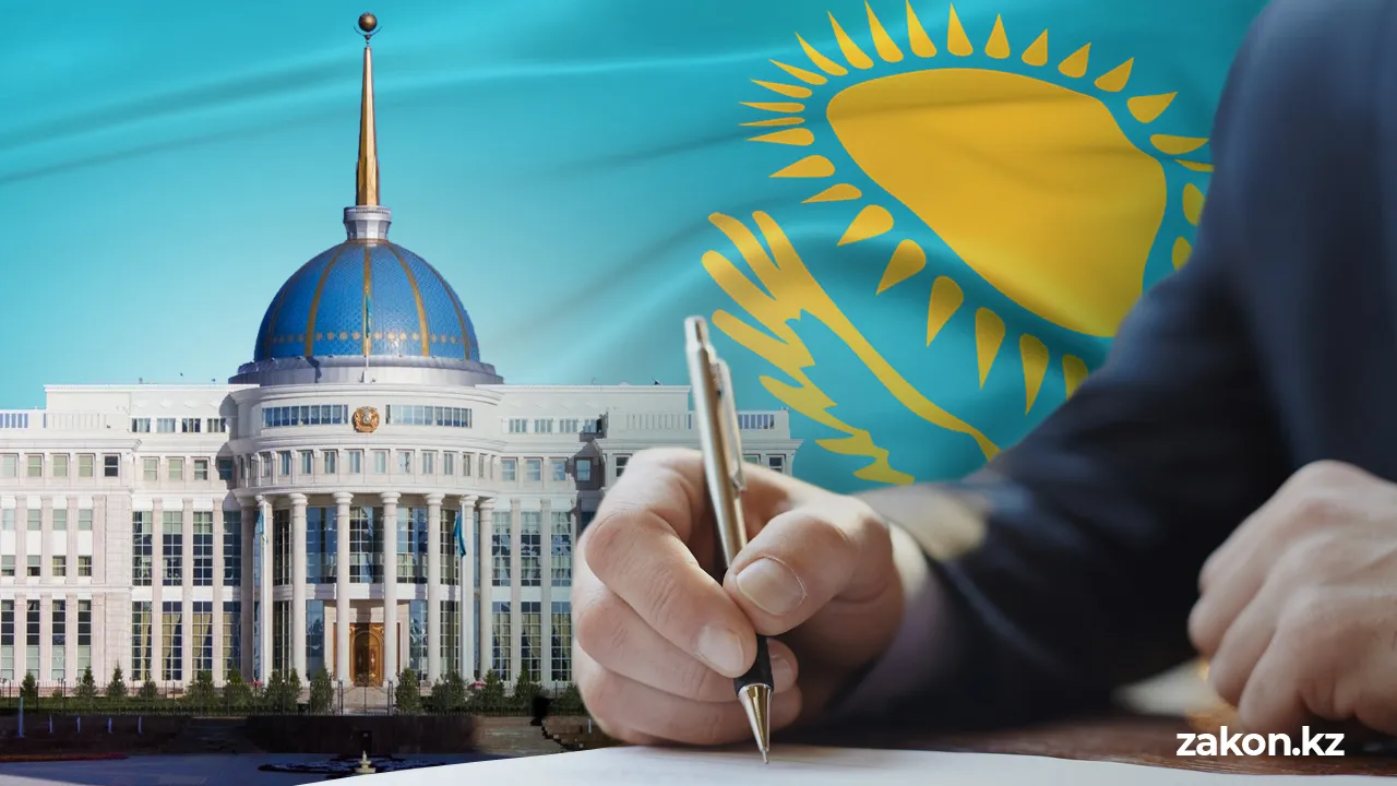 Тоқаев орта білім жүйесіне ЖИ енгізу туралы жарлыққа қол қойды