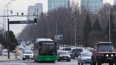 Нарушителей ПДД будут выявлять камеры на машинах скорой помощи и общественного транспорта
