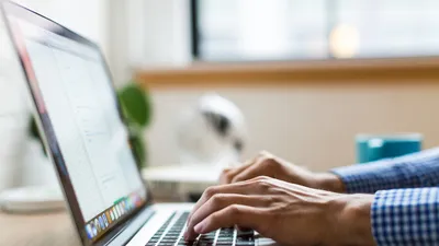 Опубликован реестр лиц, получающих иностранное финансирование, фото - Новости Zakon.kz от 18.03.2025 15:56