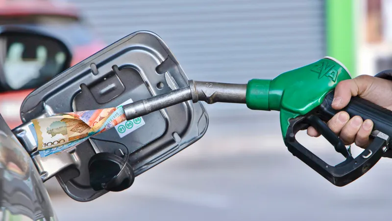 Қазақстанда бензин бағасы күрт қымбаттайды: Энергетика министрлігі мәлімдеме жасады