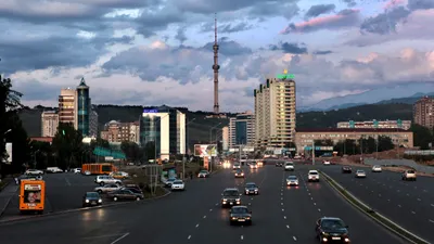 Машина, машины, авто, автомобиль, автомобили, дорога, дороги, транспортное движение, дорожное движение, дорожный трафик, фото - Новости Zakon.kz от 18.02.2026 11:52