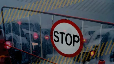 Закрытая трасса, стоп, снегопад, метель, закрытая дорога, непогода, перекрытая дорога, заносы, фото - Новости Zakon.kz от 15.12.2025 15:56