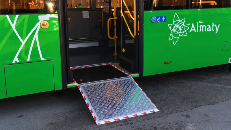 Алматыда шығарындылар деңгейіне 192 автобус тексерілді
