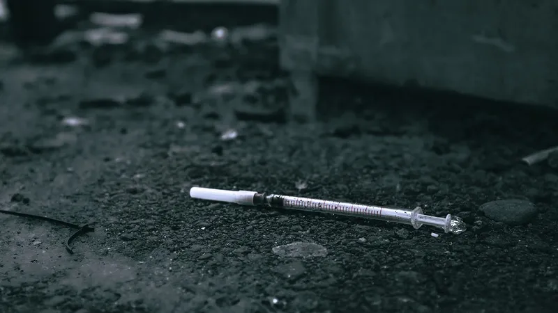 Жители Актау сообщили о наркопритоне в их доме