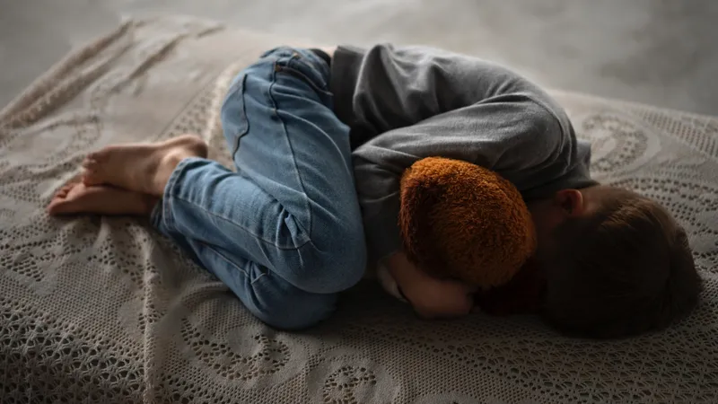 Мать перерезала горло 9-летнему сыну из-за проблем с психическим здоровьем