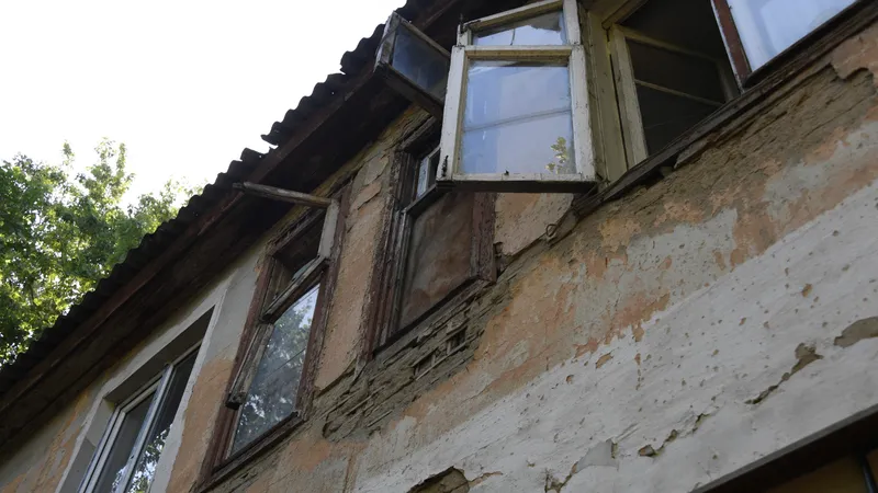 Мұхтар Әуезов тұрған үйге қатысты дау: семейліктер көмек сұрайды