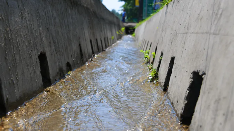 В Алматы мужчина погиб в арыке