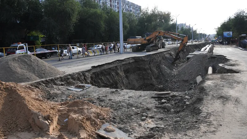 Ремонт тепловых сетей, ремонт теплосетей, ремонт системы водоснабжения, теплосеть, ремонтные работы, трубы для теплосетей, прокладка тепловых сетей, прокладка тепловых сетей, прокладка труб, фото - Новости Zakon.kz от 16.07.2026 15:01