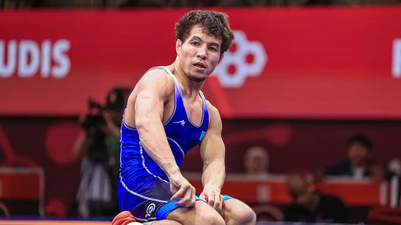 Казахстанский борец завоевал "бронзу" на чемпионате Азии в Аммане