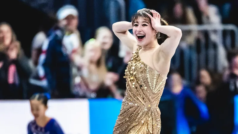 19-летняя американка Алиса Лью выиграла ЧМ-2025 по фигурному катанию